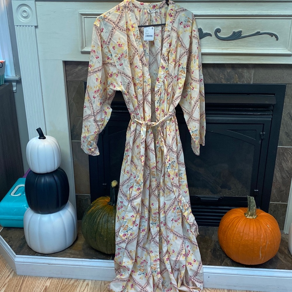 INTIMATELY FREE PEOPLE I'M The One Floral Robe (NWT)